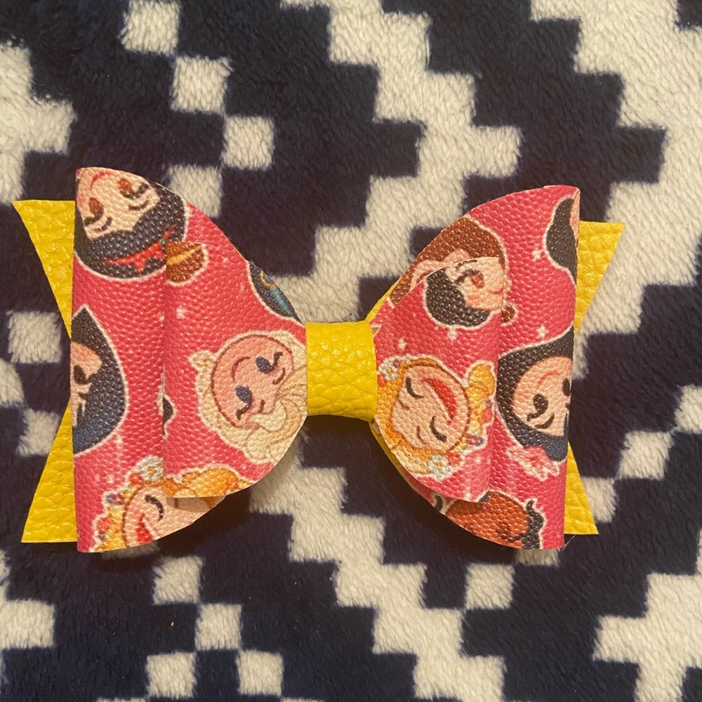 Hair bow